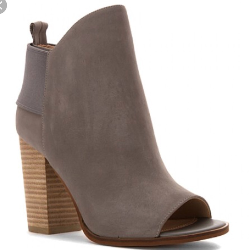 Kelsi Dagger Brooklyn “Gemmane” booties